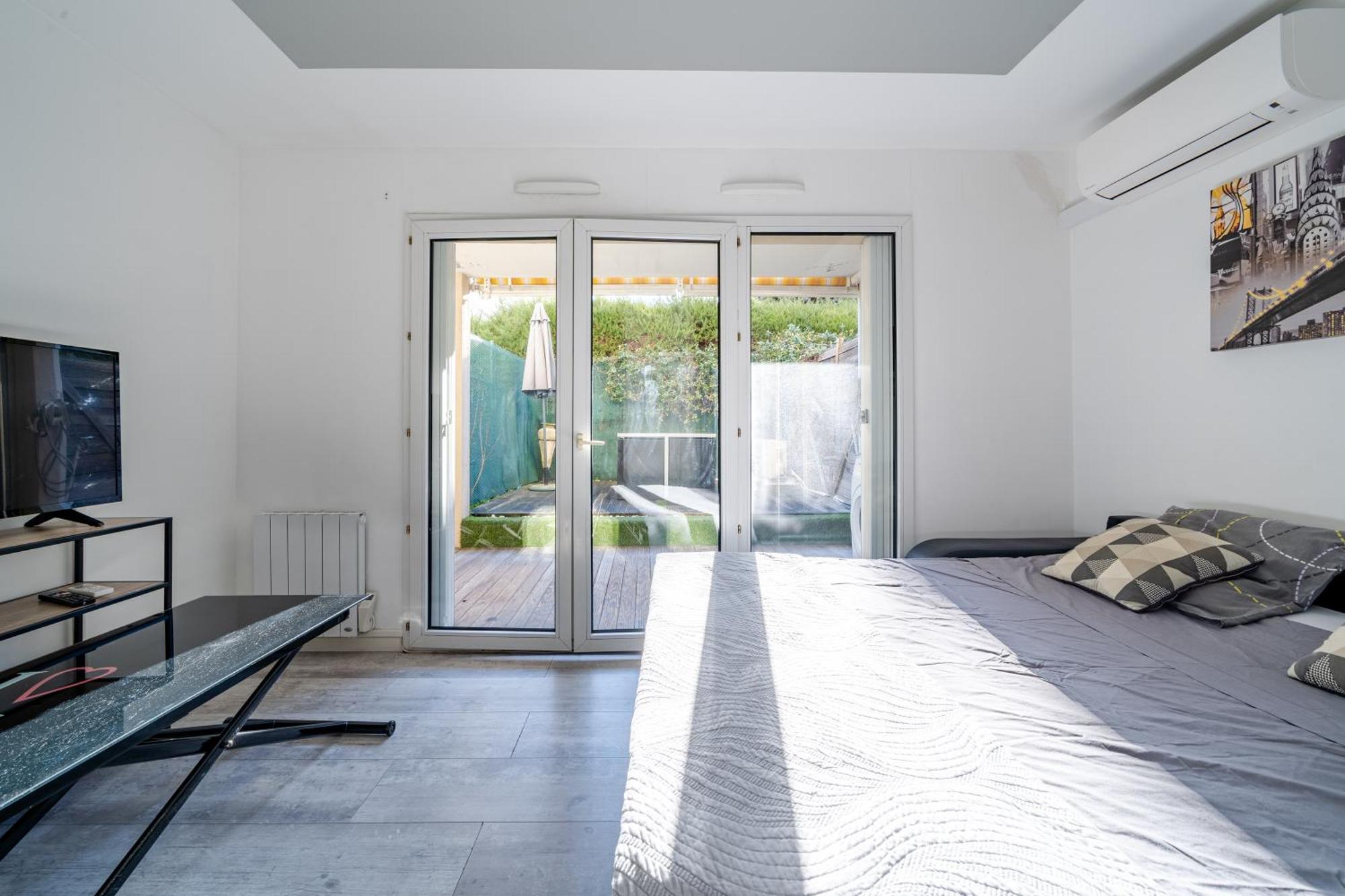 Charmant Studio Cagnes-sur-Mer Exterior foto